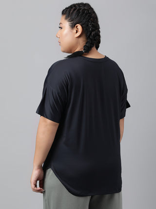 HUSTLE WOMEN BLACK DRI-FIT RELAXED FIT T-SHIRT