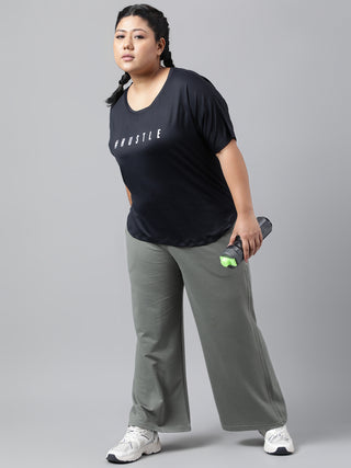 HUSTLE WOMEN BLACK DRI-FIT RELAXED FIT T-SHIRT