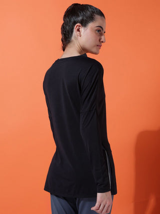 MKH Women Black Stretchable Sports T-Shirt
